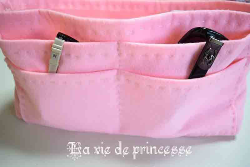 フェルトで手作り♪☆大きめバッグの収納を快適にしたくてバッグインバッグを手縫いで作ってみました♪ ・＊: ＊・*☆ La vie de  princesse ☆*・＊