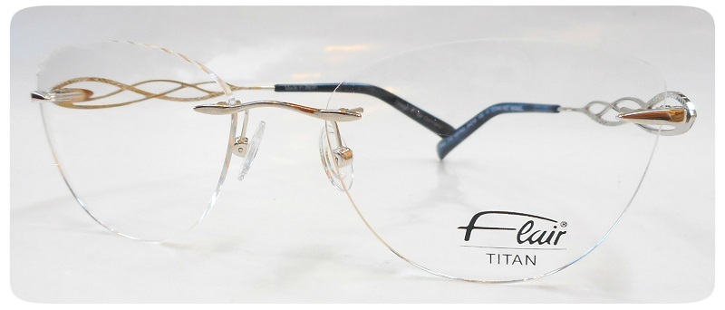軽量チタンフレームのFlair（フレアー）-112 - メガネのマトバ 中央本店 認定眼鏡士の店