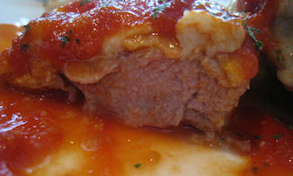 豚フィレのピカタ チーズ焼きトマトソース
