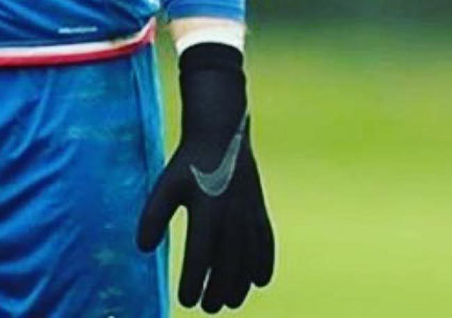 nke-gloves (2)